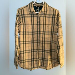 REI nwt women’s button down